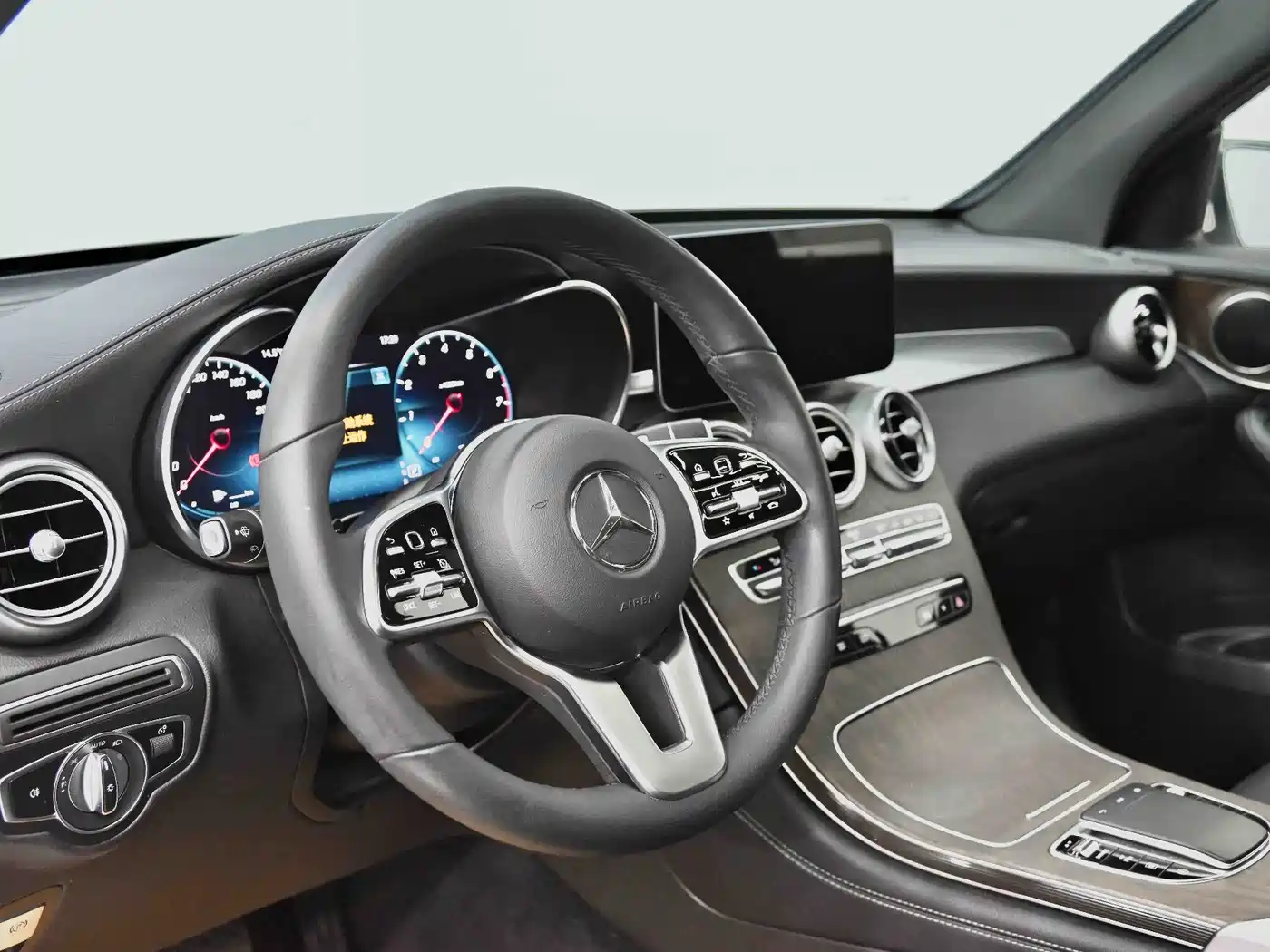 Mercedes-Benz GLC 2020 Facelift GLC 300 L 4MATIC Dynamic фото 32