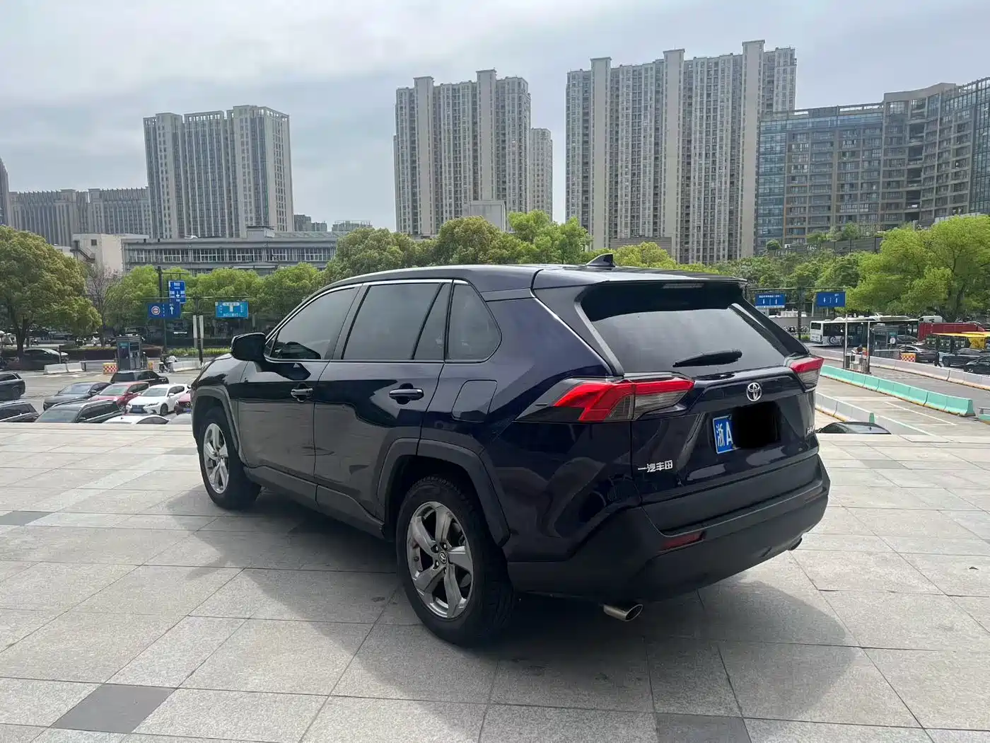 Toyota RAV4 Rongfang 2022 2.0L CVT 2WD Trend Edition фото 5