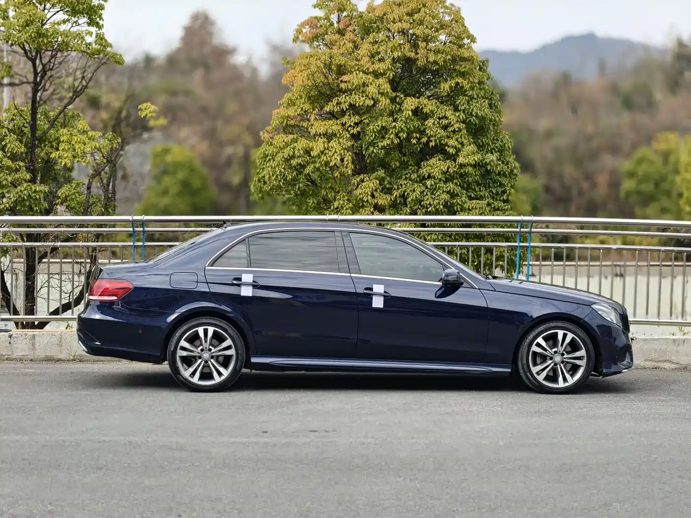 Mercedes-Benz E-Class 2015 E 260 L Luxury фото 7