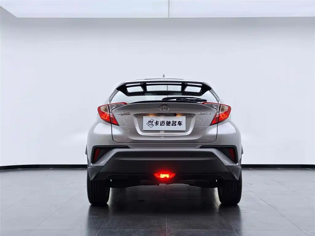 Toyota IZOA 2021 2.0L Yixing Edition фото 6