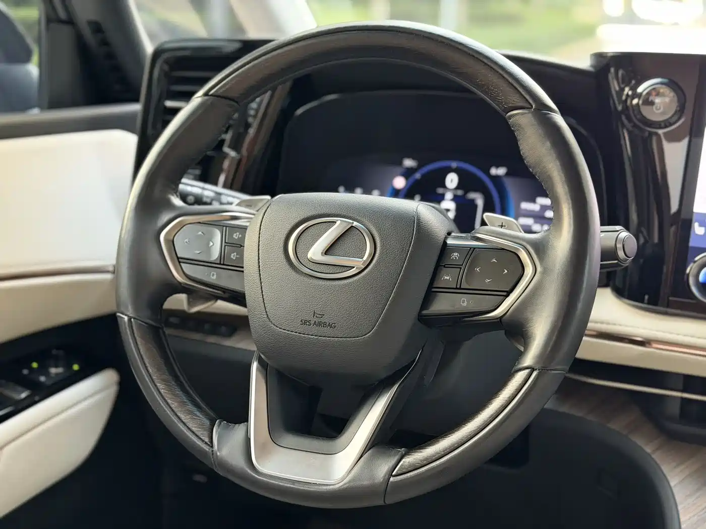 Lexus LM 2024 2023 500h 6-Seater Prestige Edition