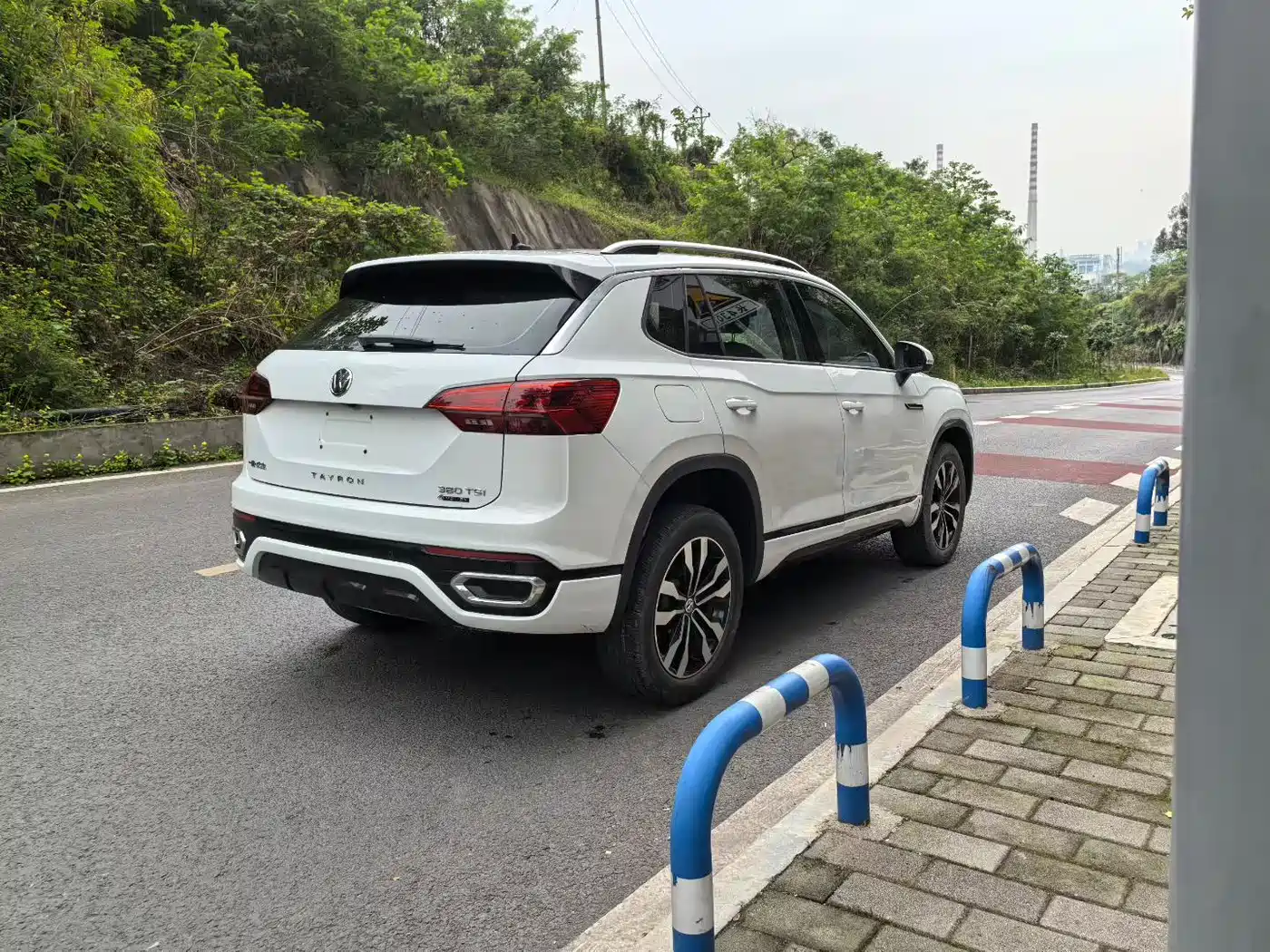 Volkswagen Tayron 2021 380TSI 4WD R-Line Smart Connect фото 9