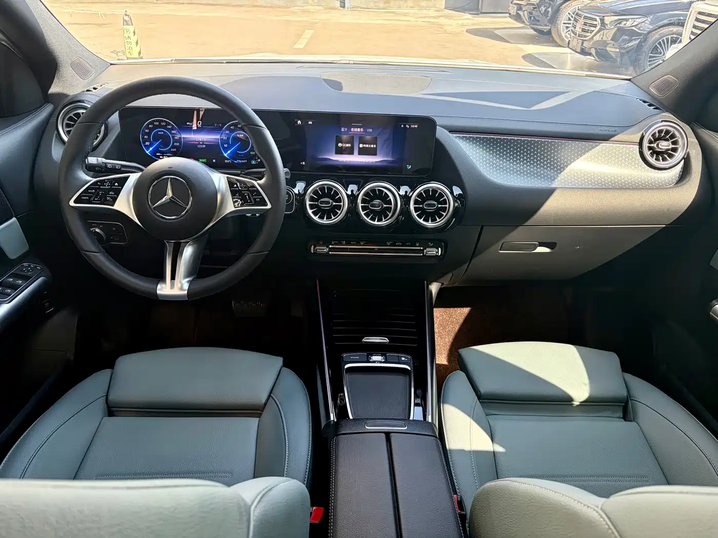 Mercedes-Benz EQA 2025 EQA 260 фото 21