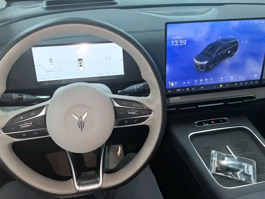 Voyah Auto Voyah Dreamer 2025 PHEV AWD Flagship Kunpeng Edition фото 10