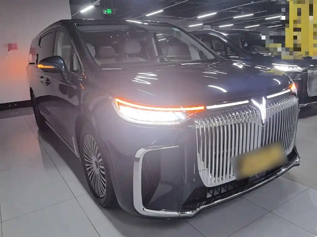Voyah Auto Voyah Dreamer 2025 PHEV AWD Flagship Kunpeng Edition фото 4