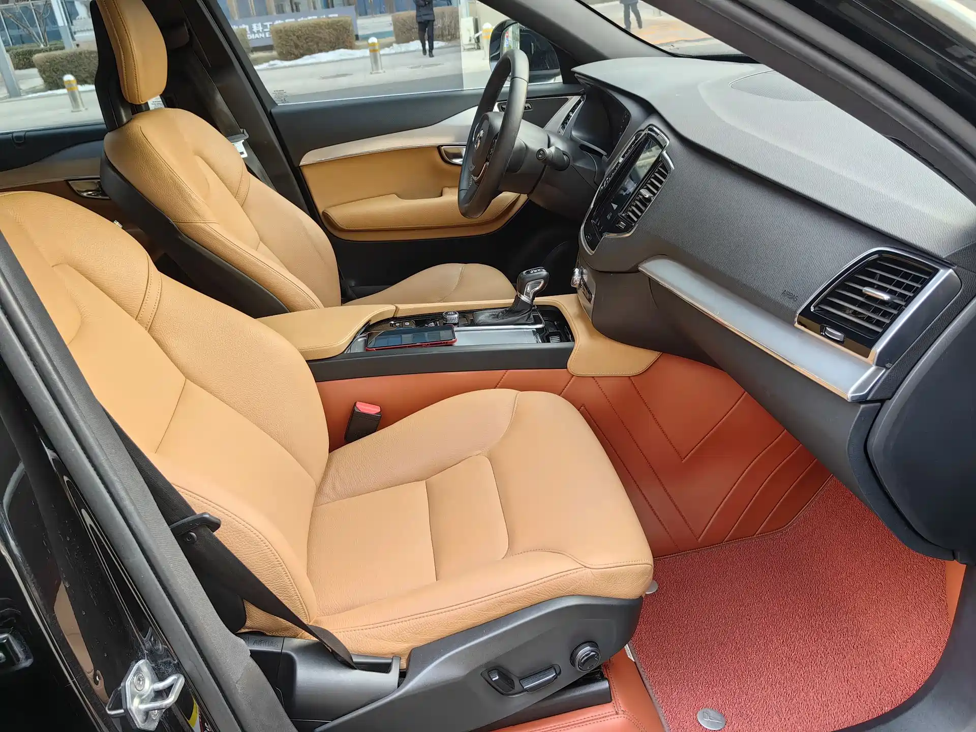 Photo 20 - Volvo XC90