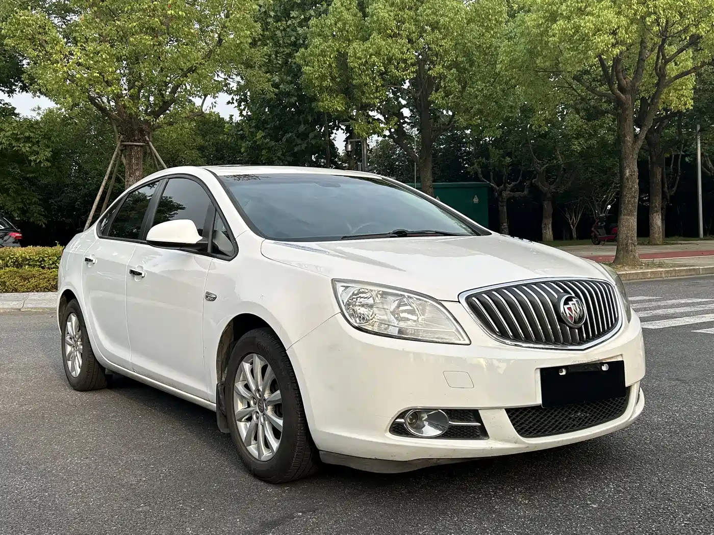 Buick Excelle 2013 GT 1.6L Automatic Fashion Edition фото 3