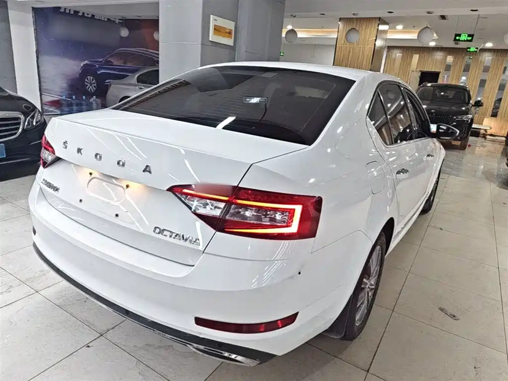 SKODA OCTAVIA