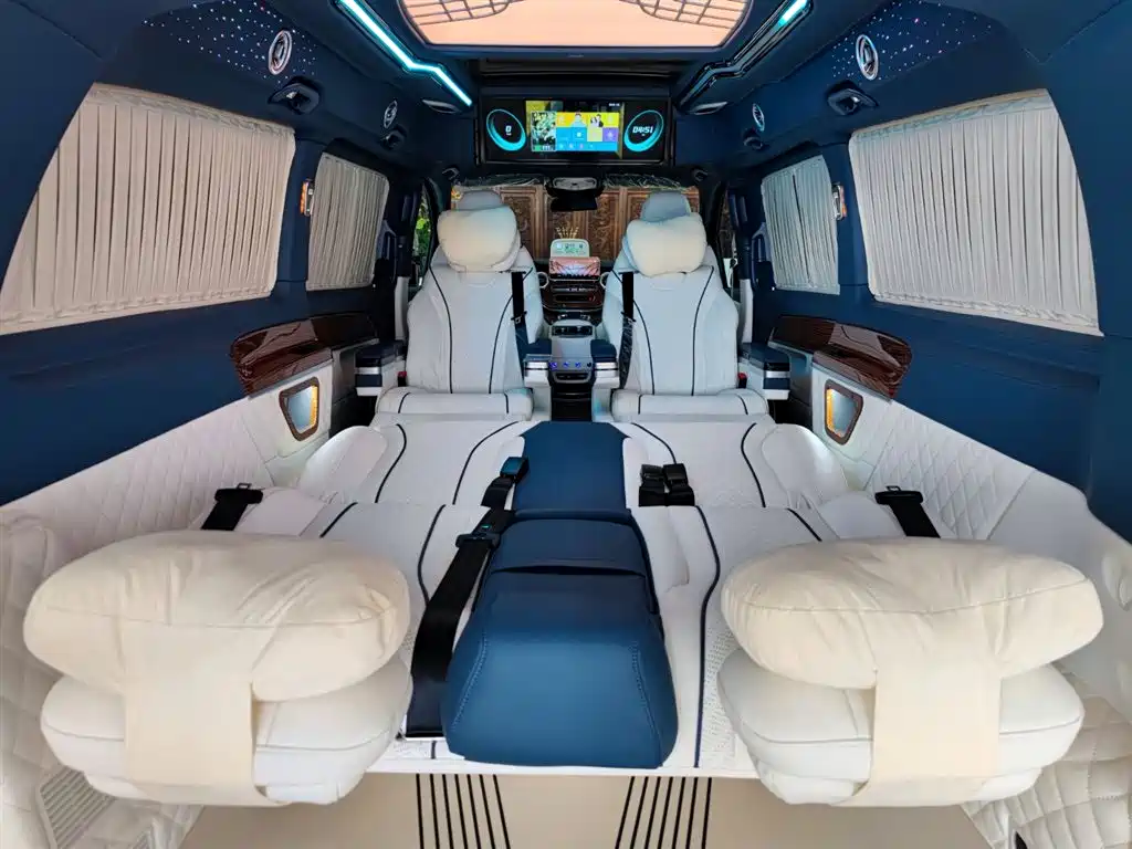 Mercedes-Benz V-Class 2021 V 260 L Long Wheelbase Luxury Edition фото 11