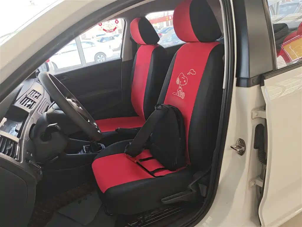 VOLKSWAGEN SANTANA
