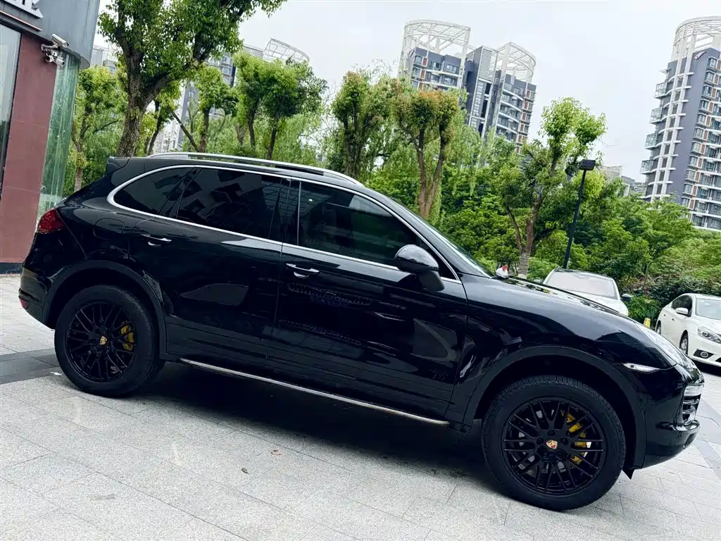 Porsche Cayenne 2011 Cayenne 3.0T фото 2