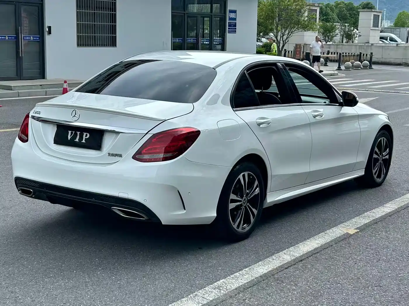 Mercedes-Benz C-Class 2017 Facelift C 200 Sport Edition фото 6