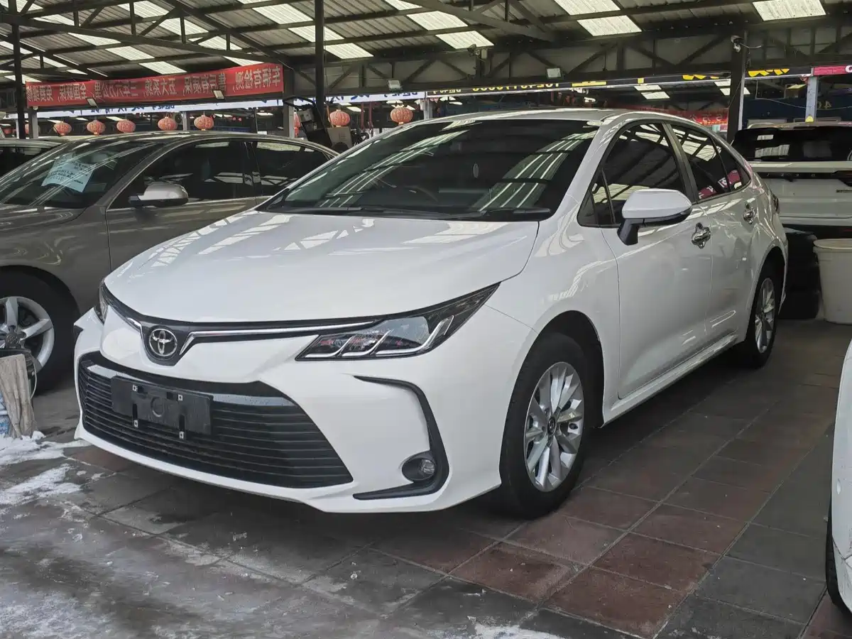 TOYOTA COROLLA 2023