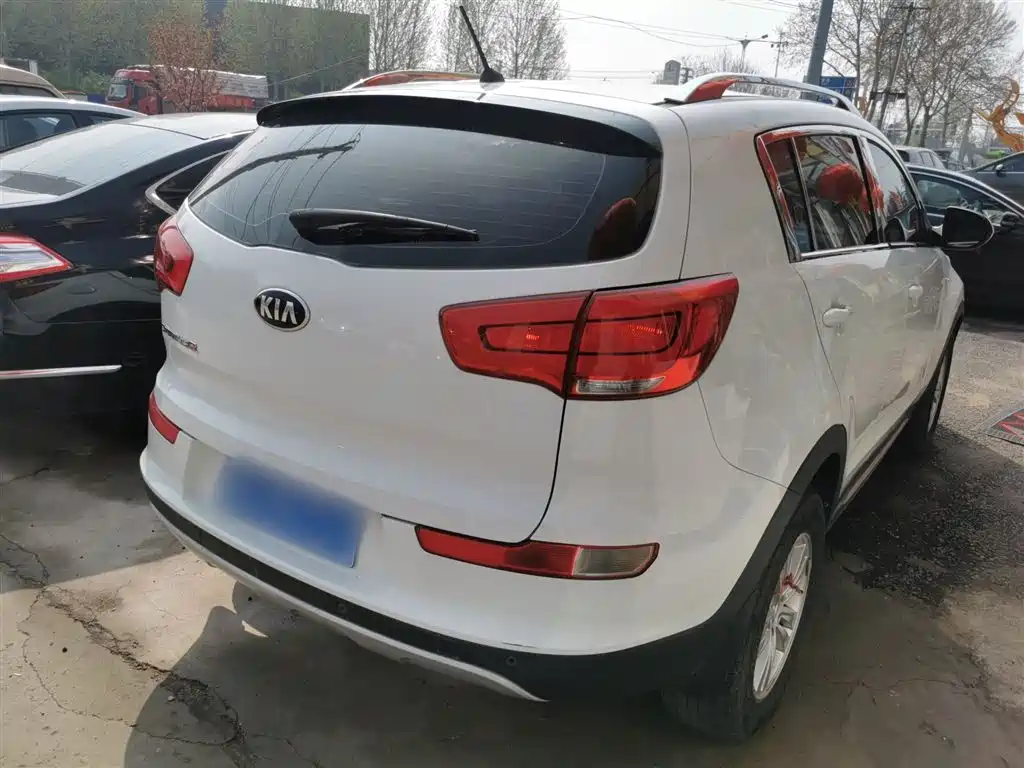 Kia Sportage 2015 2.0L Automatic 2WD GL фото 7