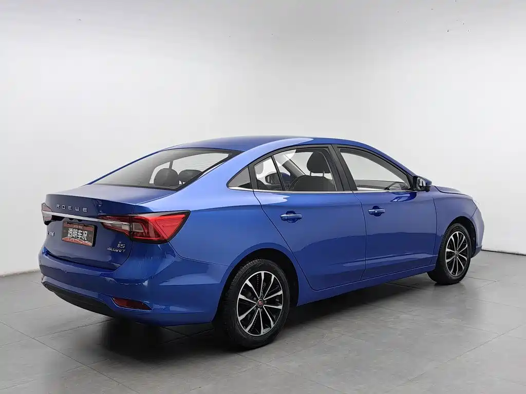 Фото 2 - Roewe i5