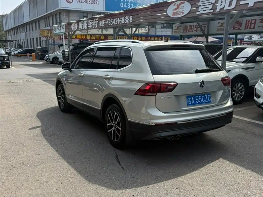 Volkswagen Tiguan L 2017 330TSI Automatic 2WD Luxury Edition фото 8
