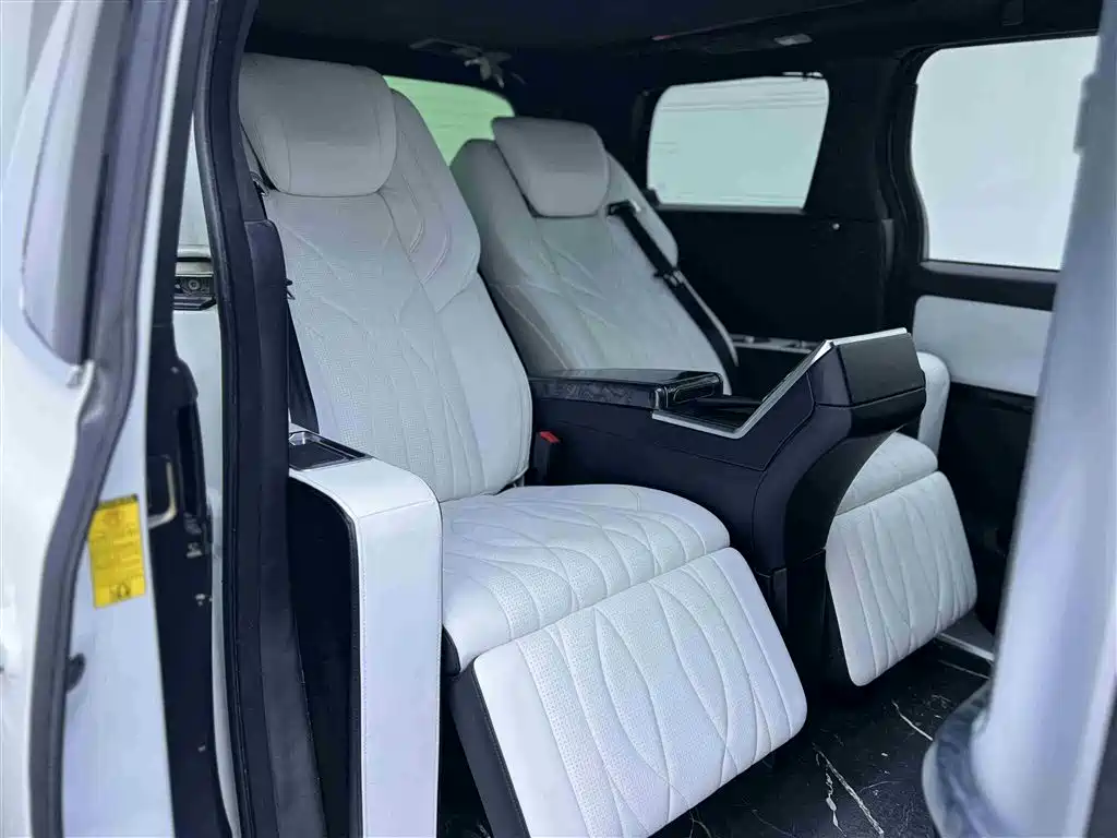 Toyota Alphard 2012 2.4L Luxury Edition фото 11