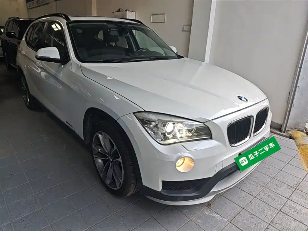 BMW X1 2015 Model sDrive18i Leading Advanced Edition фото 4