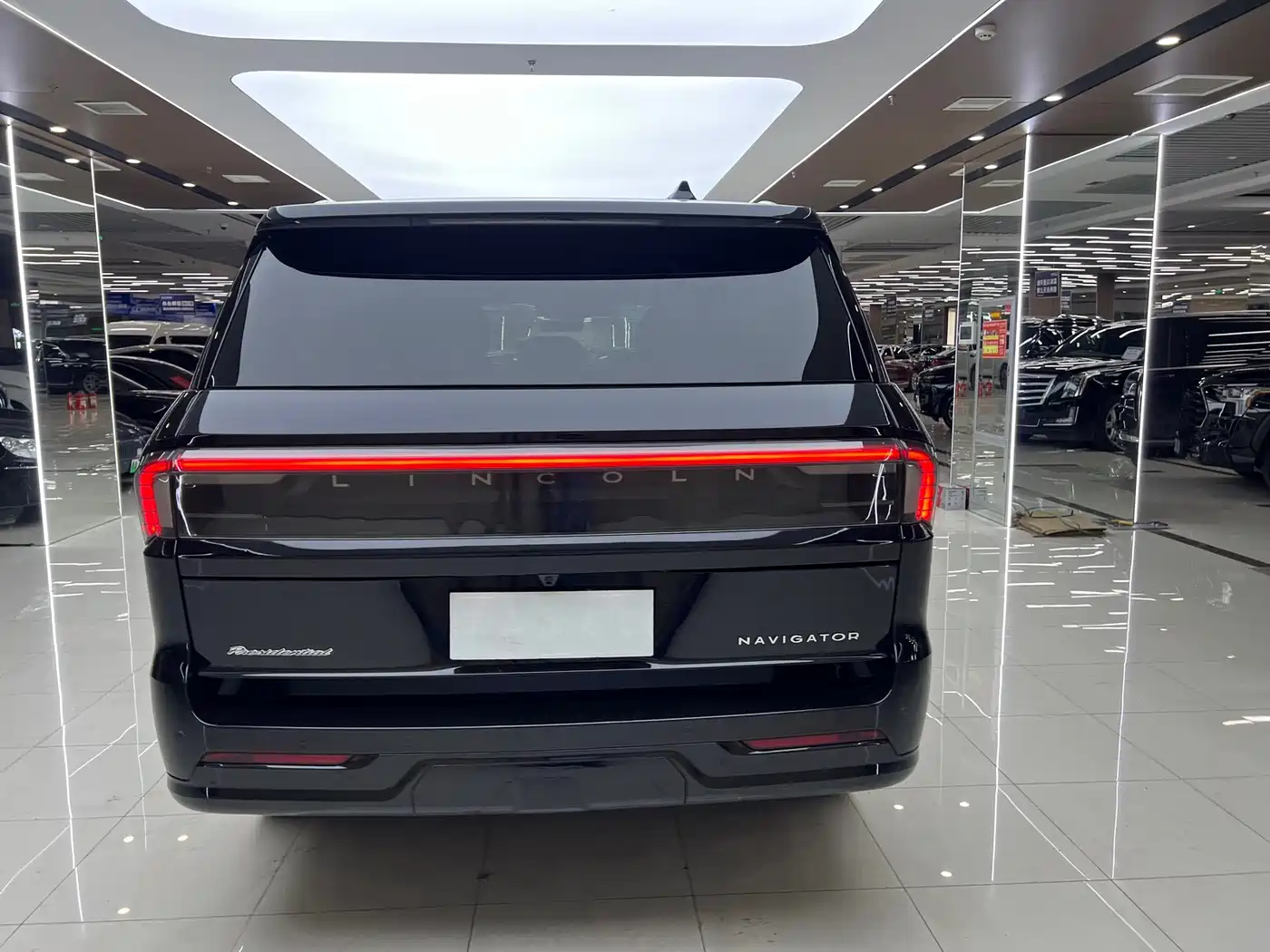 Lincoln Navigator 2025 2025 3.5T Presidential Edition