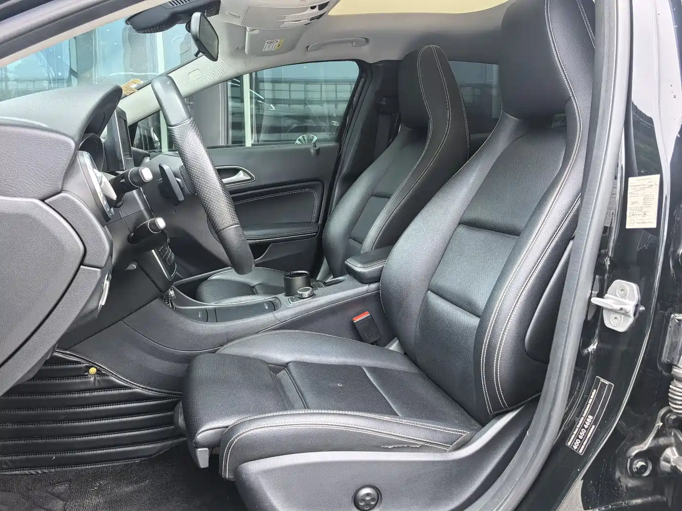 Mercedes-Benz GLA 2016 GLA 200 Dynamic фото 6