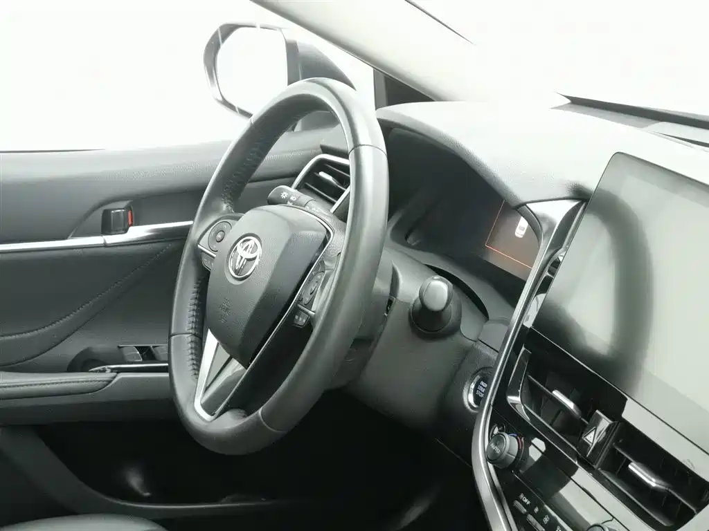 Toyota Camry 2021 2.5G Luxury Edition фото 22