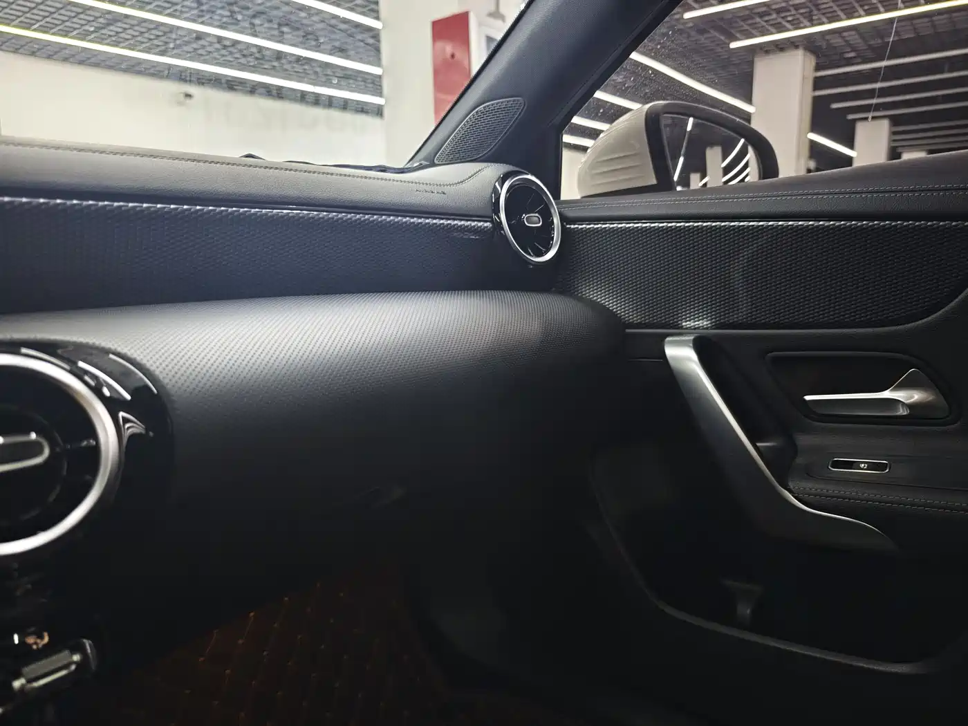 Mercedes-Benz A-Class 2020 A 180 L Sport Sedan фото 18