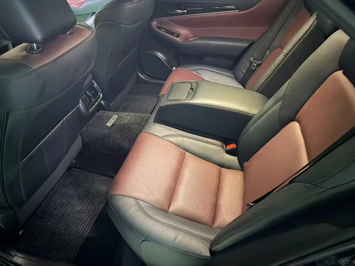 Toyota Crown 2018 2.0T Sport Edition фото 3