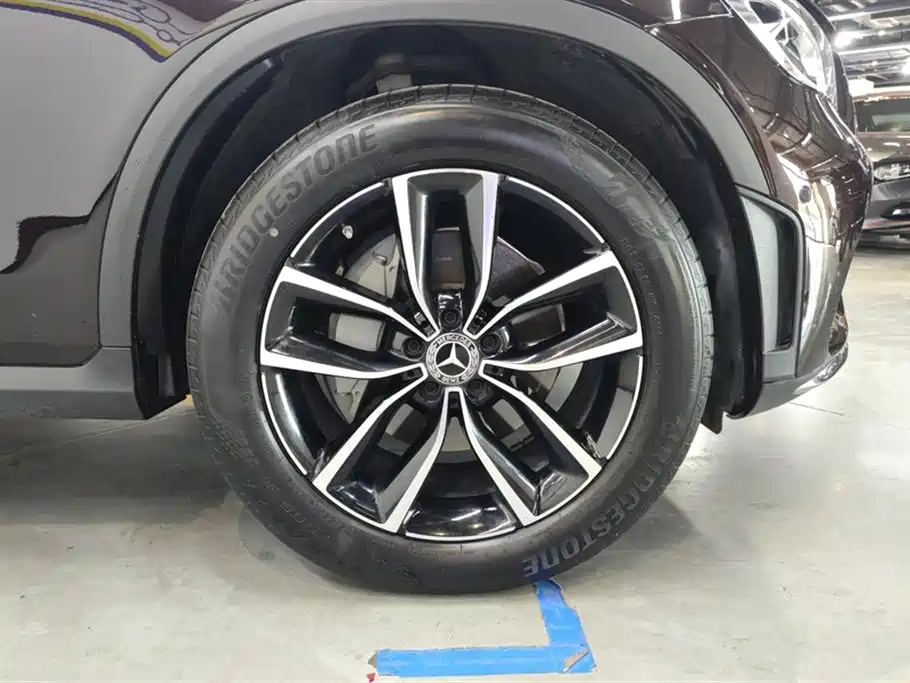 Mercedes-Benz GLC 2022 Facelift II GLC 260 L 4MATIC Luxury фото 6