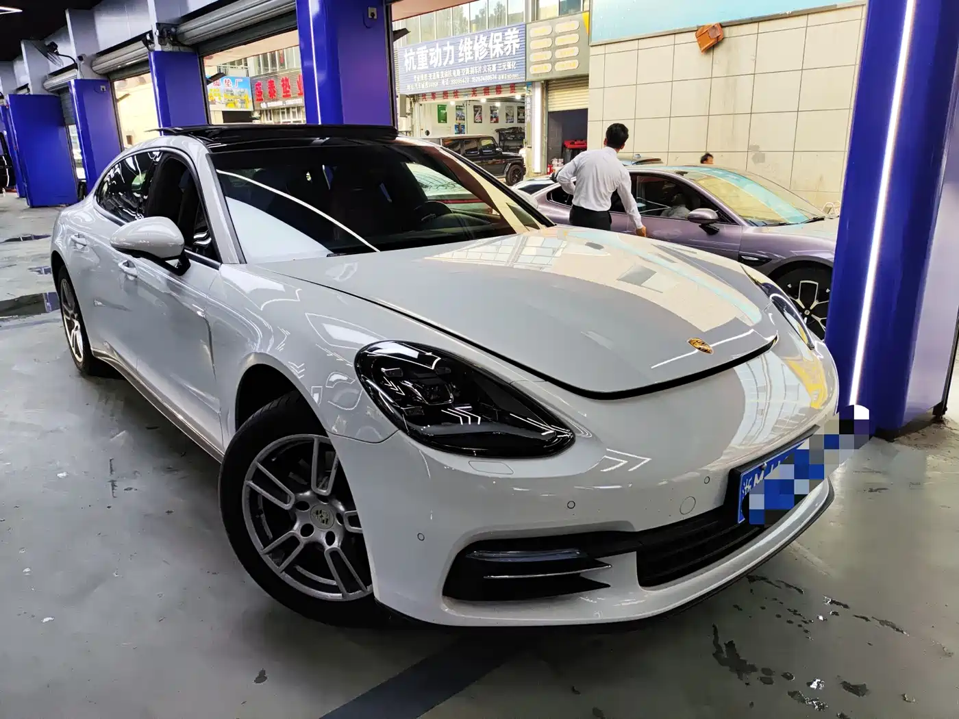 Porsche Panamera 2019 Panamera 4 Executive Long Wheelbase 2.9T фото 2