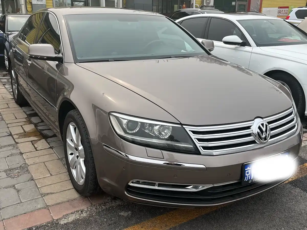 Volkswagen Phaeton 2011 3.6L V6 5-seat Long Wheelbase Individual фото 2