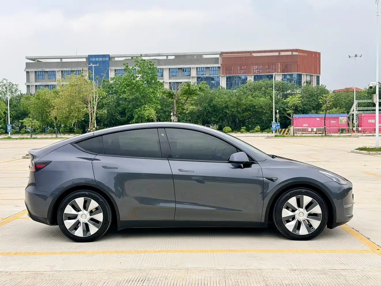 Tesla Model Y 2021 2021 Model Long Range AWD