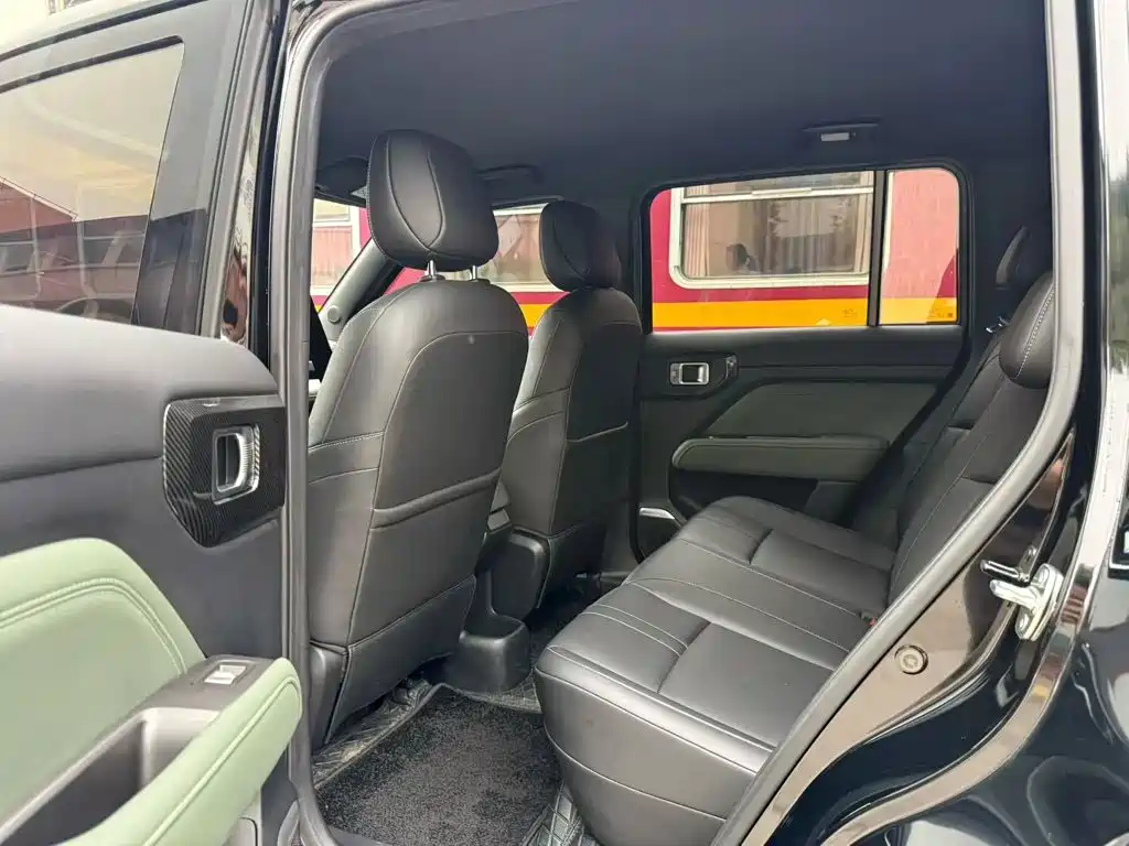Baojun Yueye Plus 2024 2024 Smart Premium 4-Seater