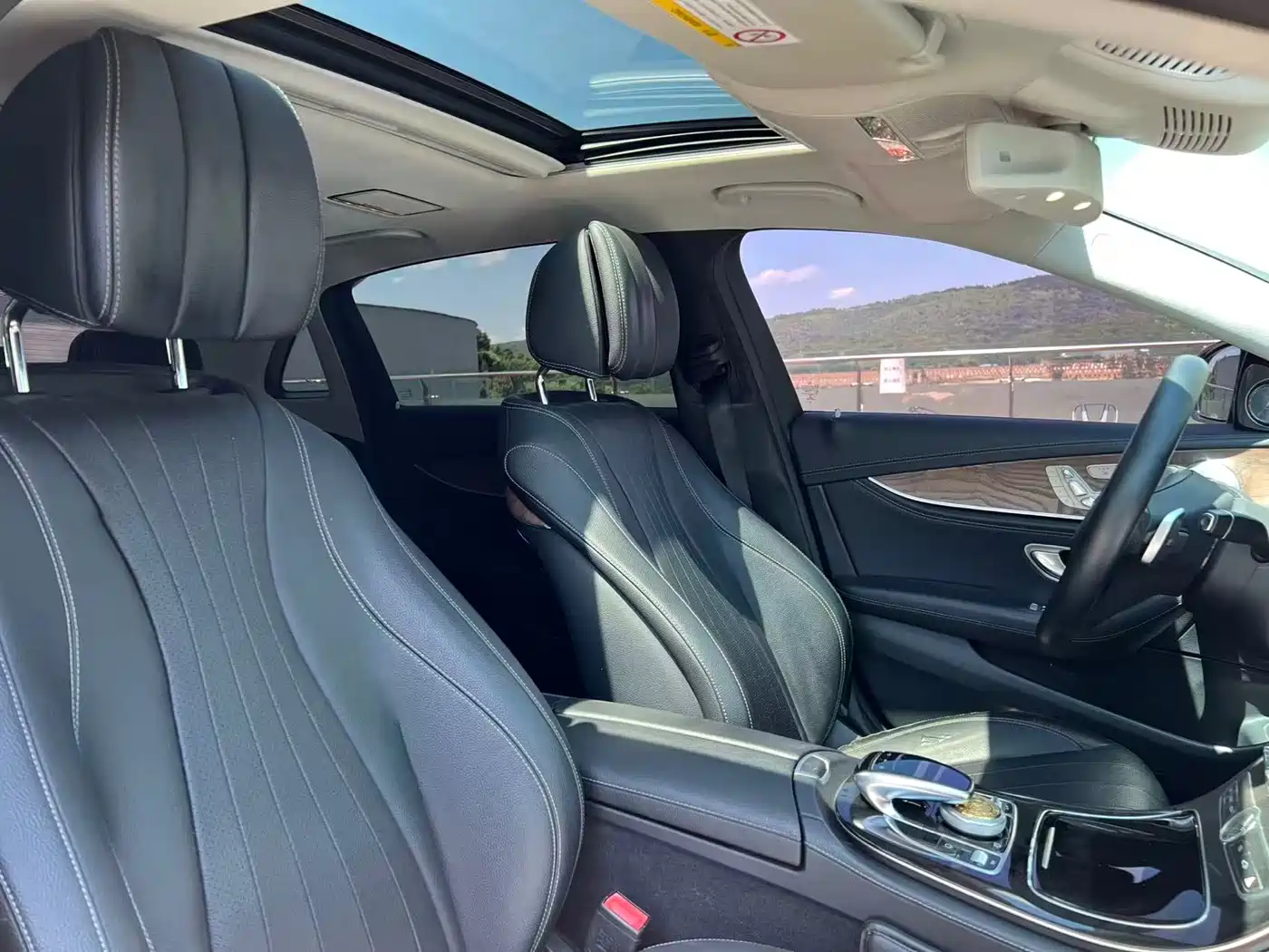 Mercedes-Benz E-Class 2016 E 300 L Fashion Type фото 24
