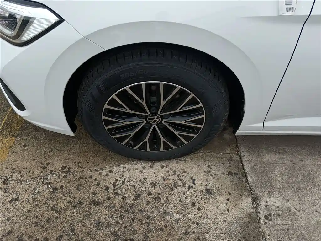 Volkswagen Sagitar 2025 Model Year Facelift 200TSI DSG Soaring Edition фото 23