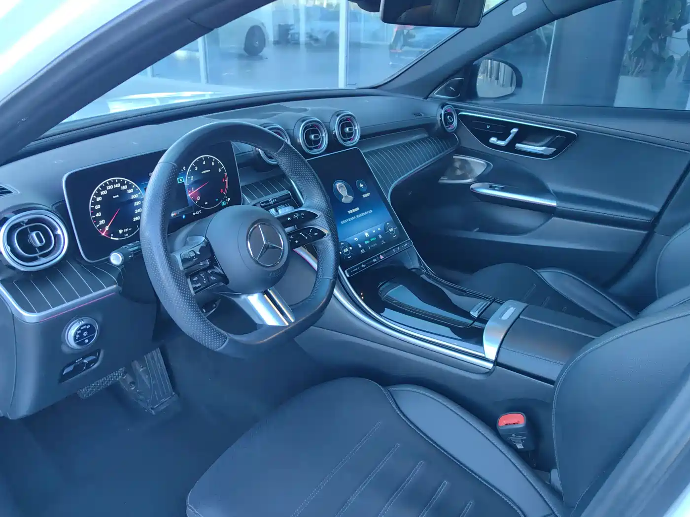Mercedes-Benz C-Class 2024 C 260 L Night Edition Sport фото 7