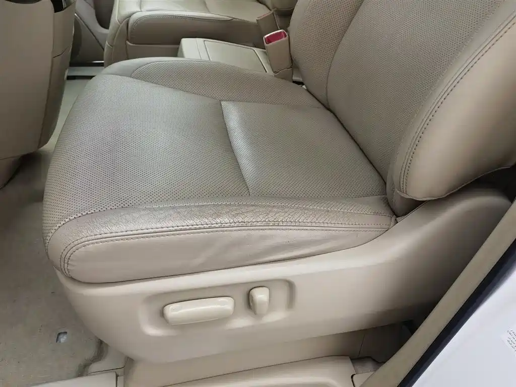 Toyota Alphard 2012 3.5L Luxury Edition фото 20
