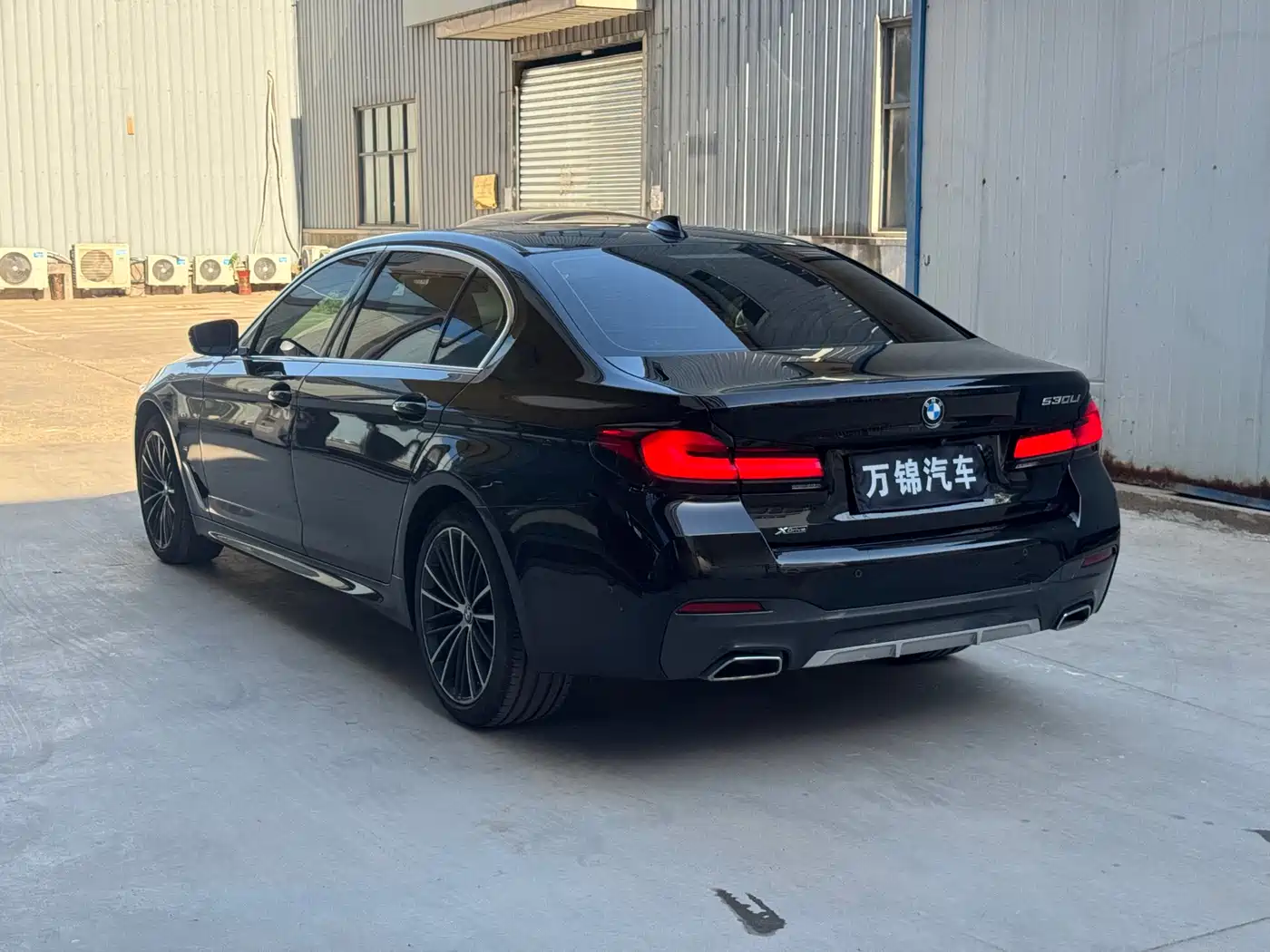 BMW 5-SERIES
