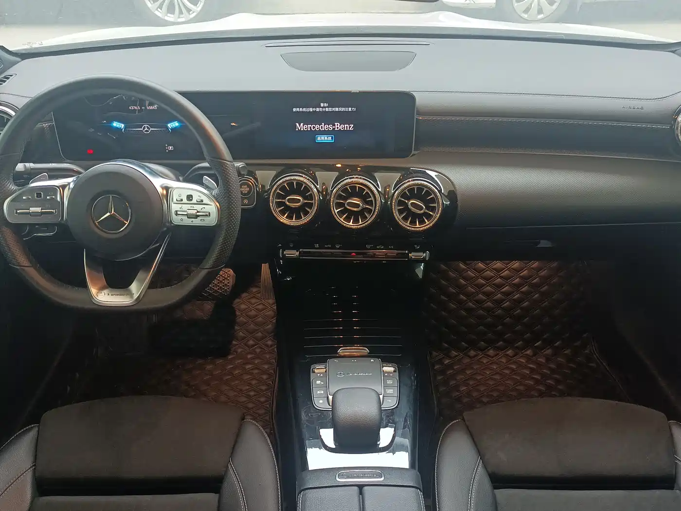 Mercedes-Benz A-Class 2020 Facelift A 200 L Sport Sedan Fashion фото 9