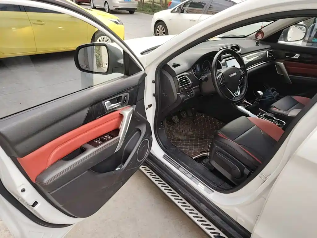 Photo 16 - Haval H2