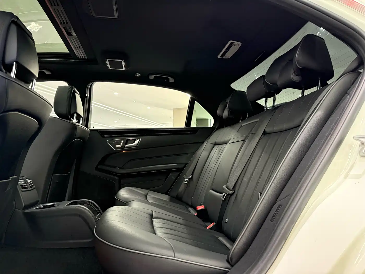 Mercedes-Benz E-Class 2015 Facelift E 260 L Sport фото 12