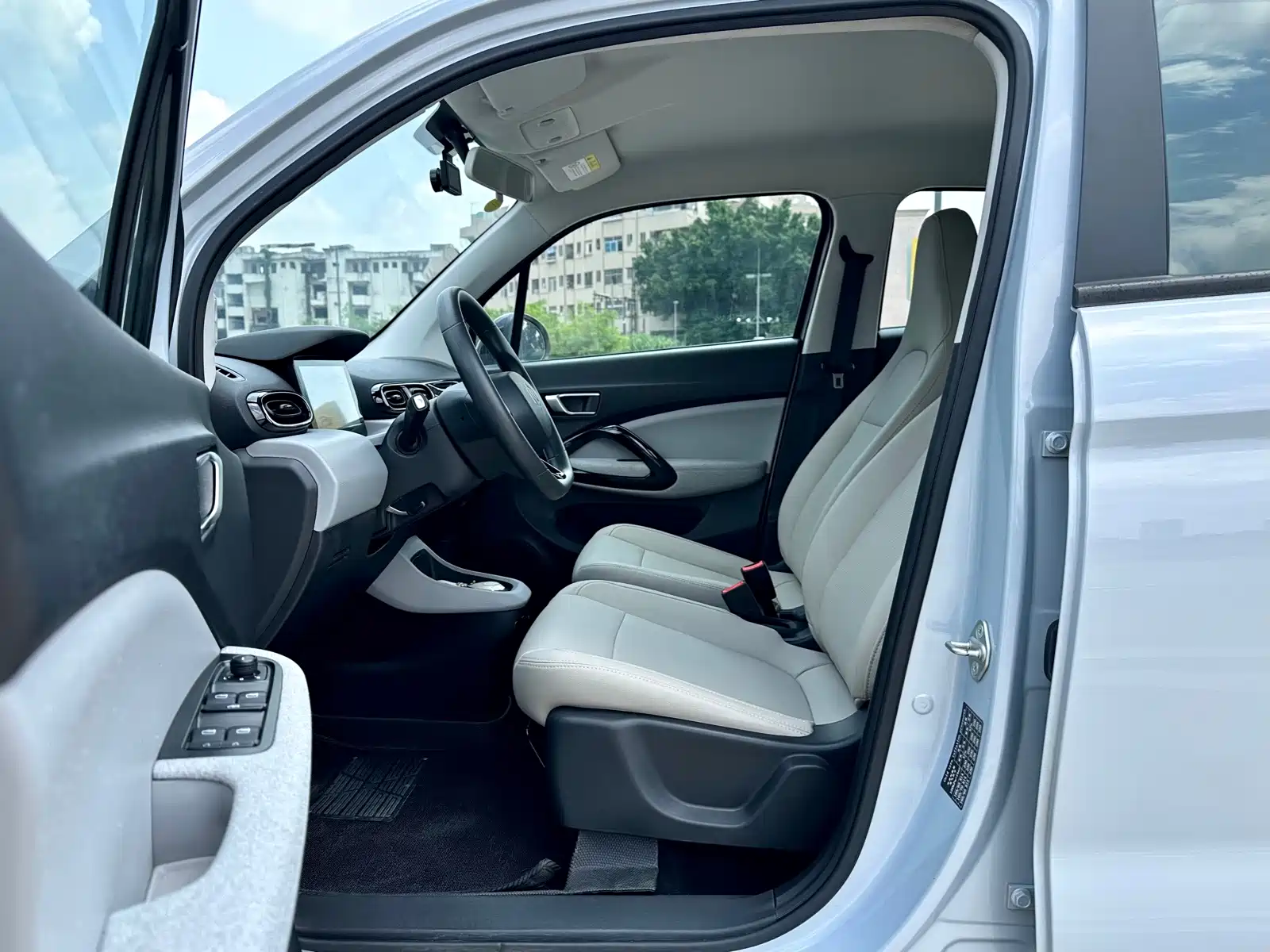 Фото 9 - Leapmotor T03