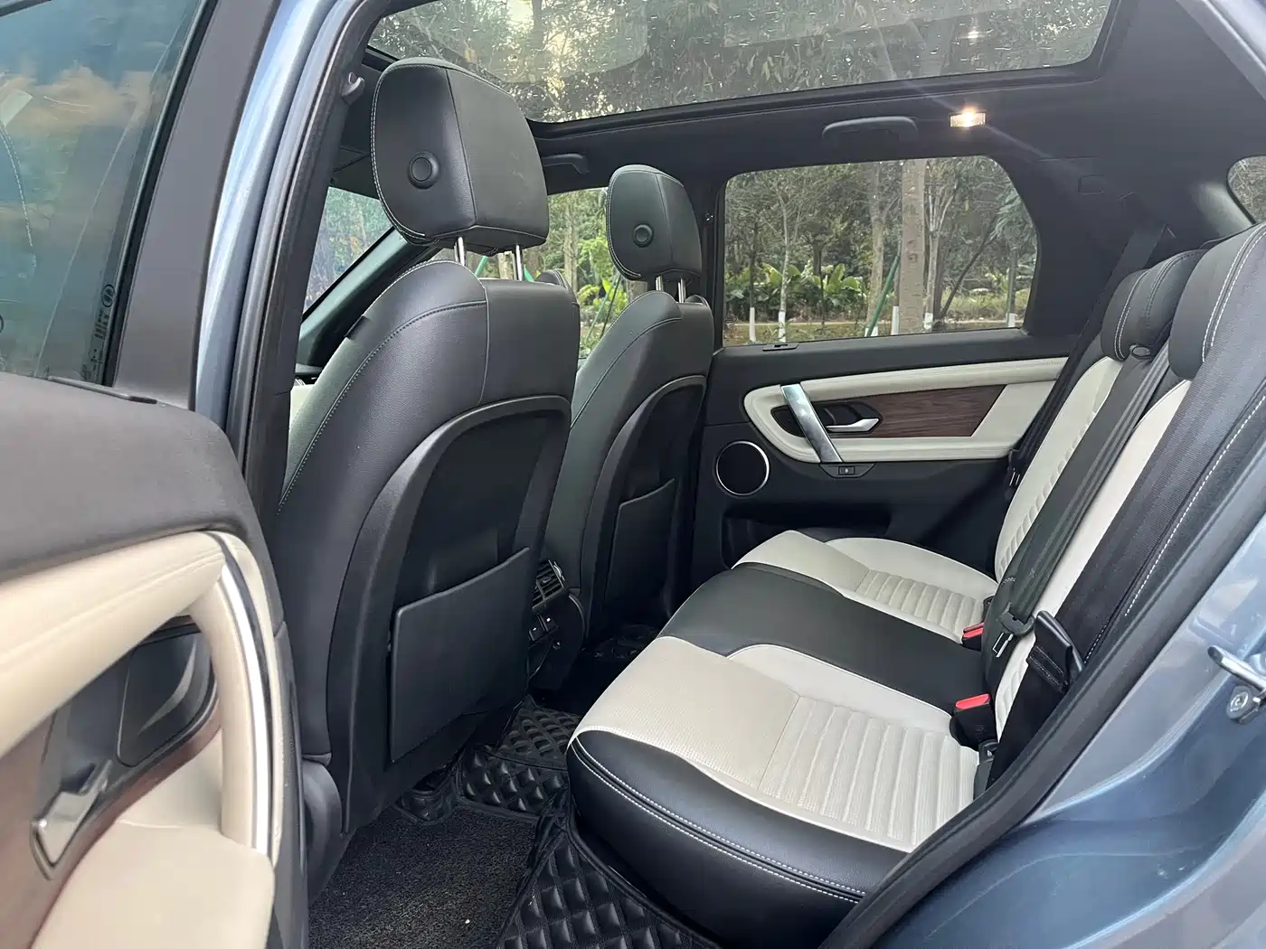 Land Rover Discovery Sport 2021 249PS R-Dynamic SE Performance Technology Edition 5-seater фото 5