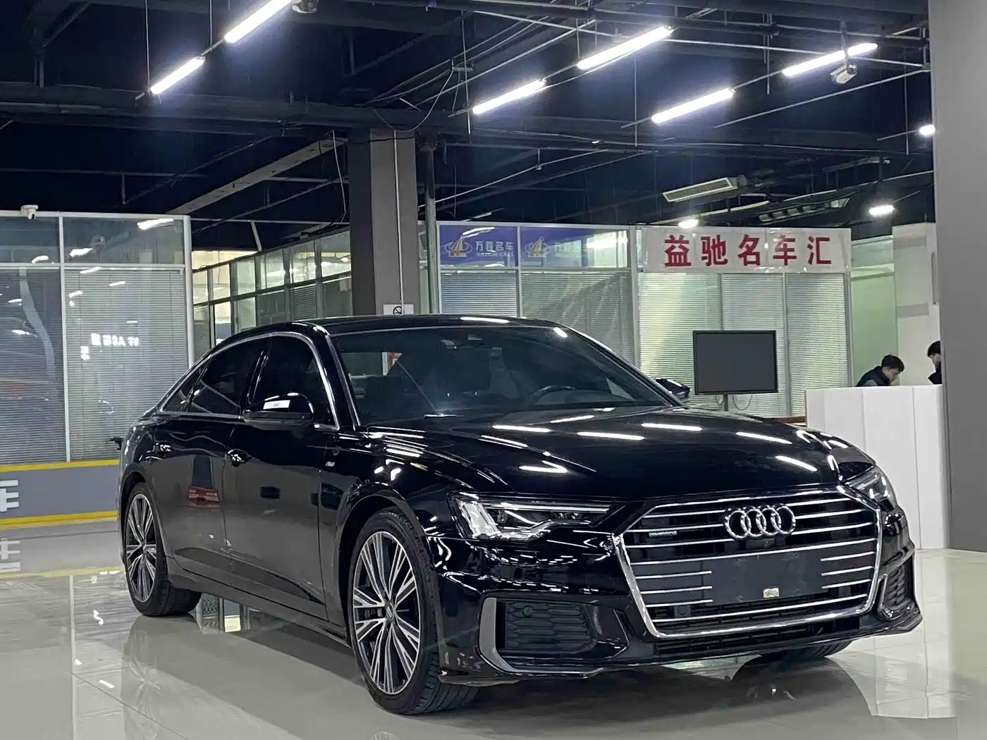 Audi A6L 2019 45 TFSI quattro Premium Dynamic фото 3