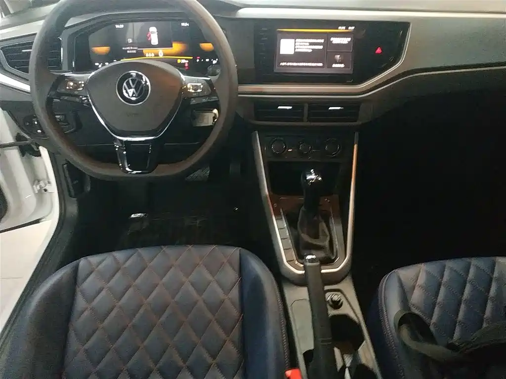 Volkswagen Polo 2023 Facelift Plus 1.5L Auto Joyful Living Edition фото 10