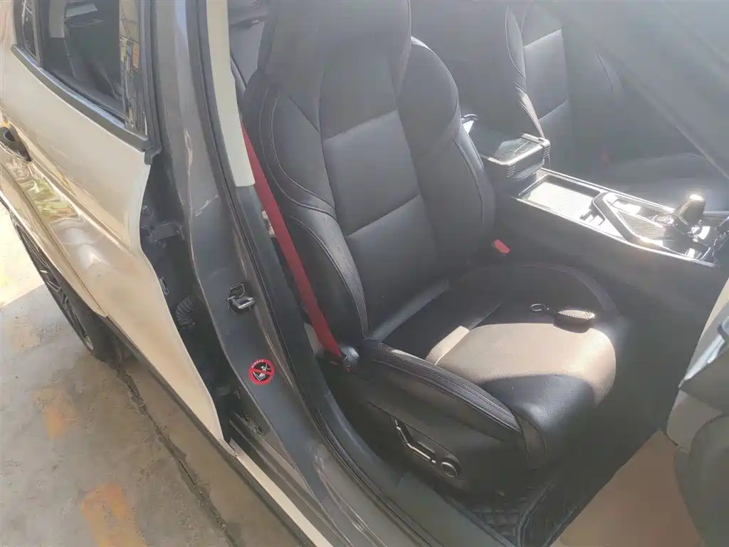 Lynk & Co 02 2018 1.5T DCT 2WD Power Pro Edition China V фото 25