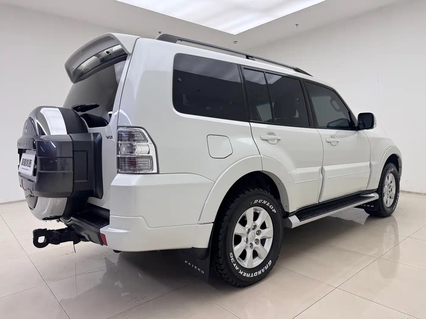 Mitsubishi Pajero (Import) 2018 3.0L Automatic Comfort Version фото 6