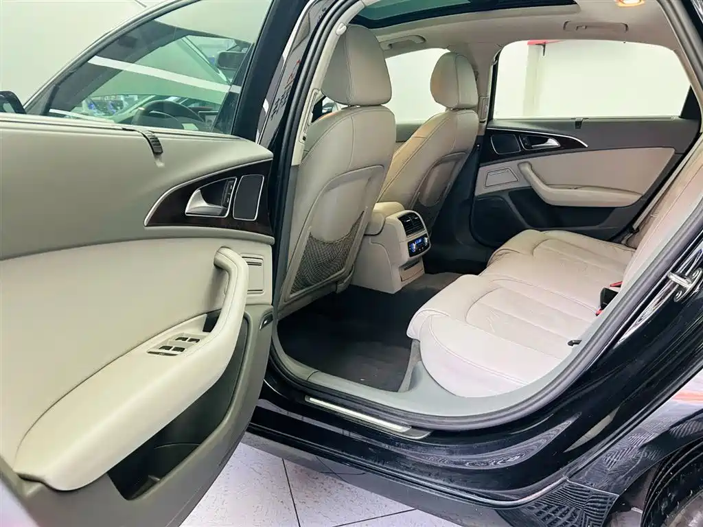 Audi A6L 2014 30 FSI Luxury фото 23