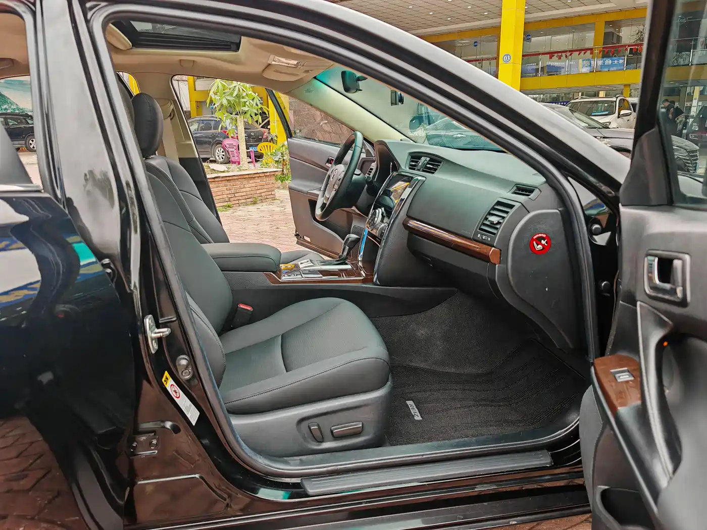 Toyota Reiz 2013 2.5V Elite Edition фото 11