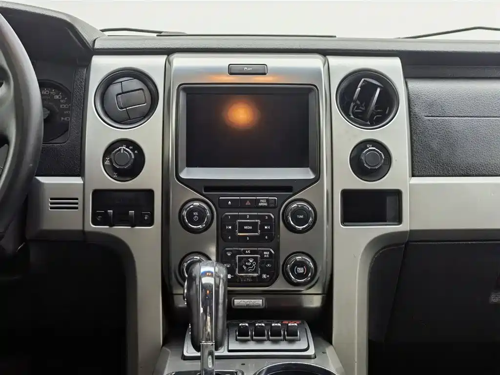 Ford F-150 Raptor 2014 6.2L US Version фото 12