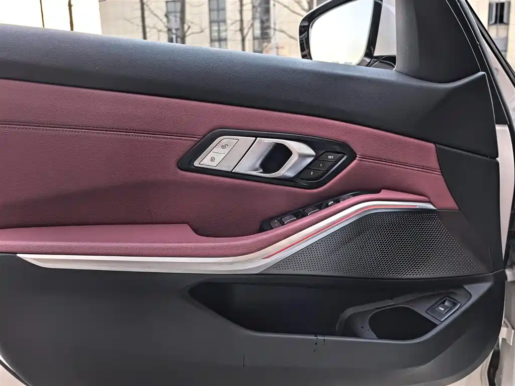 BMW 3 Series 2022 325Li M Sport Package фото 14